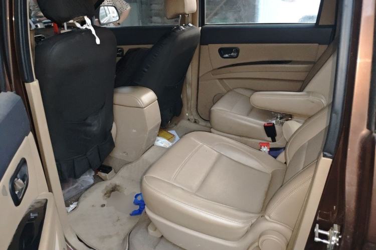 Used Wuling Hongguang 2014 1.5L S Comfort Model Left Rear Seat