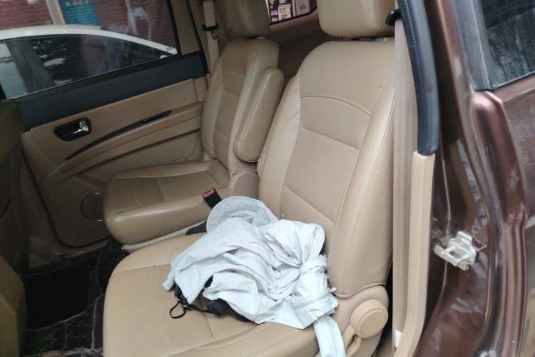 Used Wuling Hongguang 2014 1.5L S Comfort Model Left Rear Seat