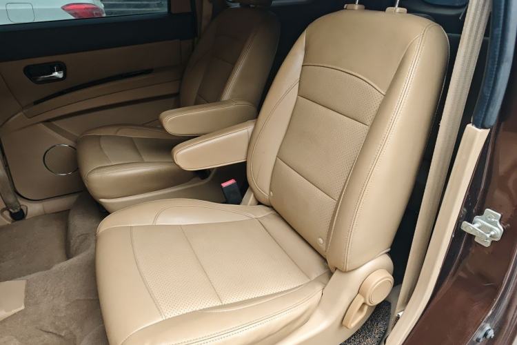 Used Wuling Hongguang 2014 1.5L S Luxury Model Left Rear Seat