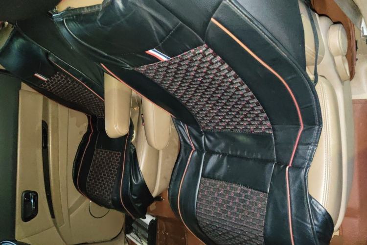 Used Wuling Hongguang 2014 1.5L S Luxury Model Left Rear Seat