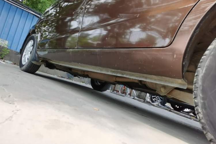 Used Wuling Hongguang 2014 1.5L S Standard Version Left Side Sill