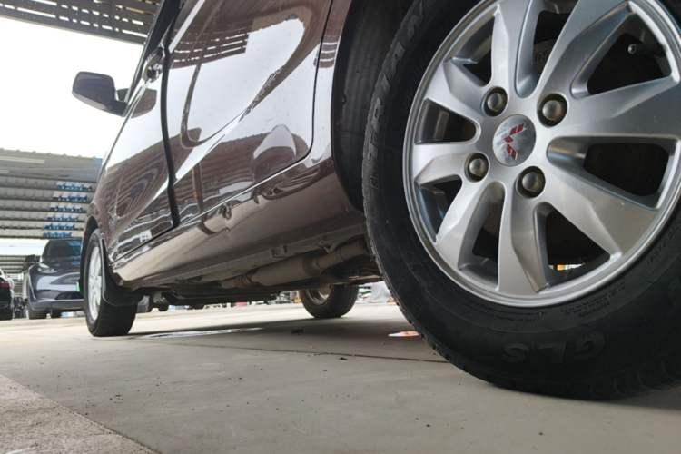 Used Wuling Hongguang 2014 1.5L S Standard Version Left Side Sill