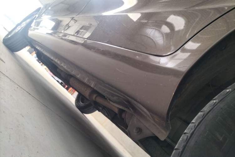 Used Wuling Hongguang 2014 1.5L S Standard Version Left Side Sill