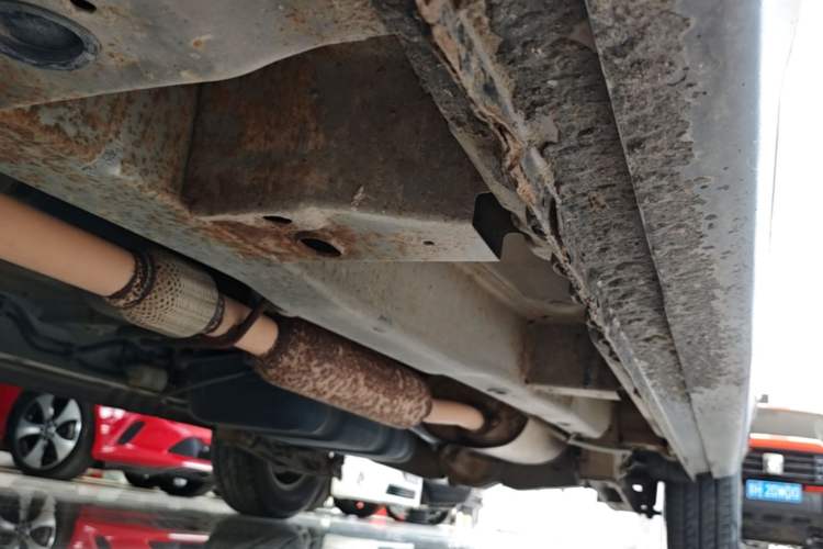 Used Wuling Hongguang 2014 1.5L S Luxury Model Left Side Sill