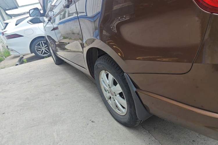 Used Wuling Hongguang 2014 1.5L S Standard Version Left Side Sill