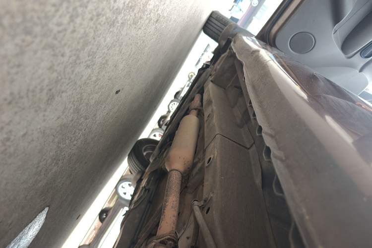 Used Wuling Hongguang 2014 1.5L S Standard Version Left Side Sill