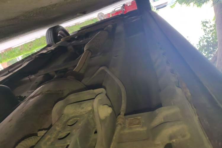 Used Wuling Hongguang 2014 1.5L S Comfort Model Left Side Sill