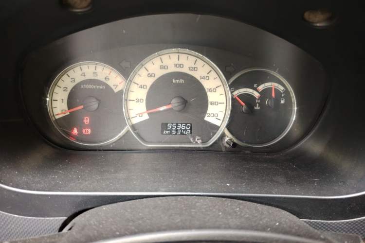 Used Wuling Hongguang 2014 1.5L Standard Version Odometer Close Up