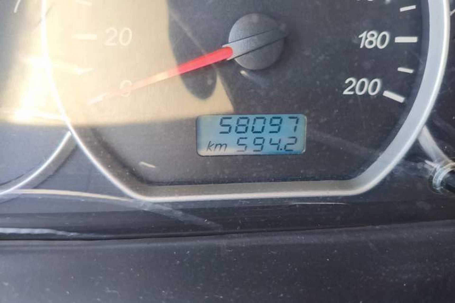 Used Wuling Hongguang 2014 1.5L S Standard Version Odometer Close Up