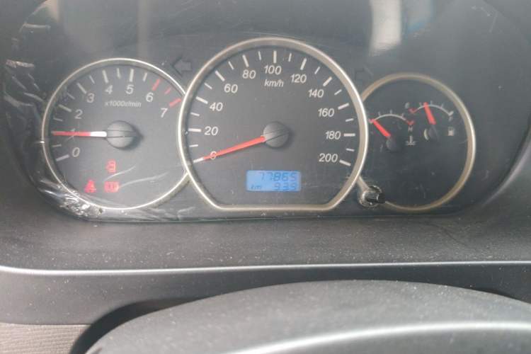 Used Wuling Hongguang 2014 1.5L S Standard Version Odometer Close Up