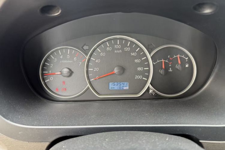 Used Wuling Hongguang 2014 1.5L S Standard Version Odometer Close Up