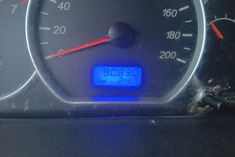 Used Wuling Hongguang 2014 1.5L S Standard Version Odometer Close Up