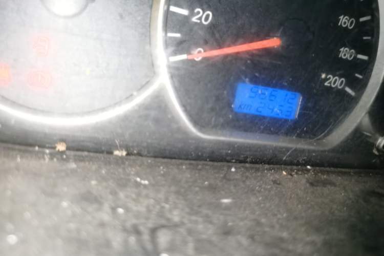 Used Wuling Hongguang 2014 1.5L S Standard Version Odometer Close Up