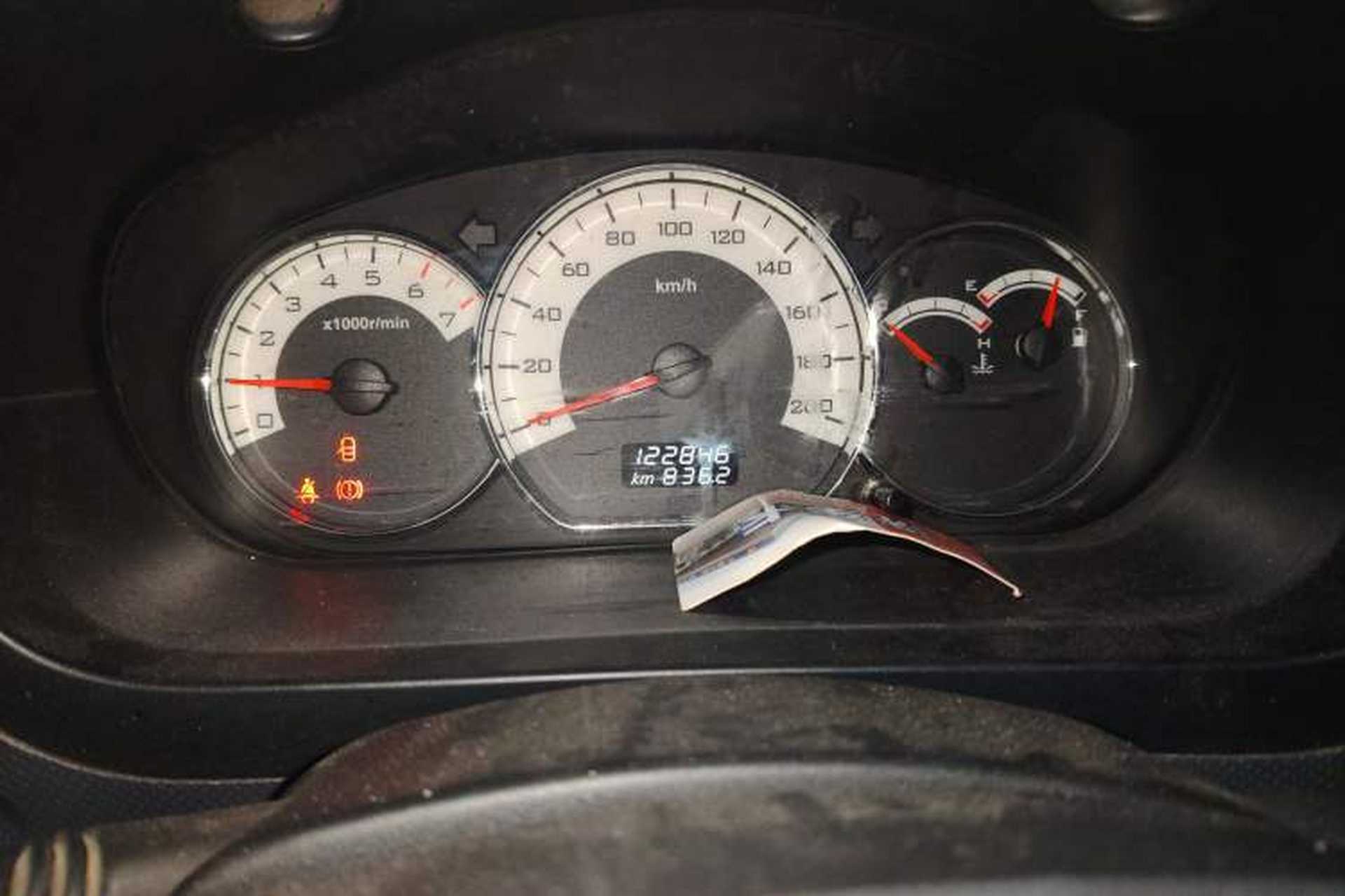 Used Wuling Hongguang 2014 1.5L S Luxury Model Odometer Close Up
