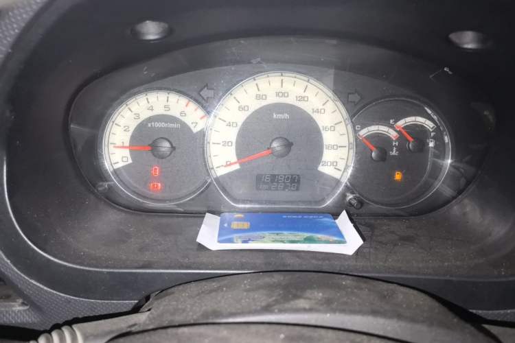 Used Wuling Hongguang 2014 1.5L S Luxury Model Odometer Close Up