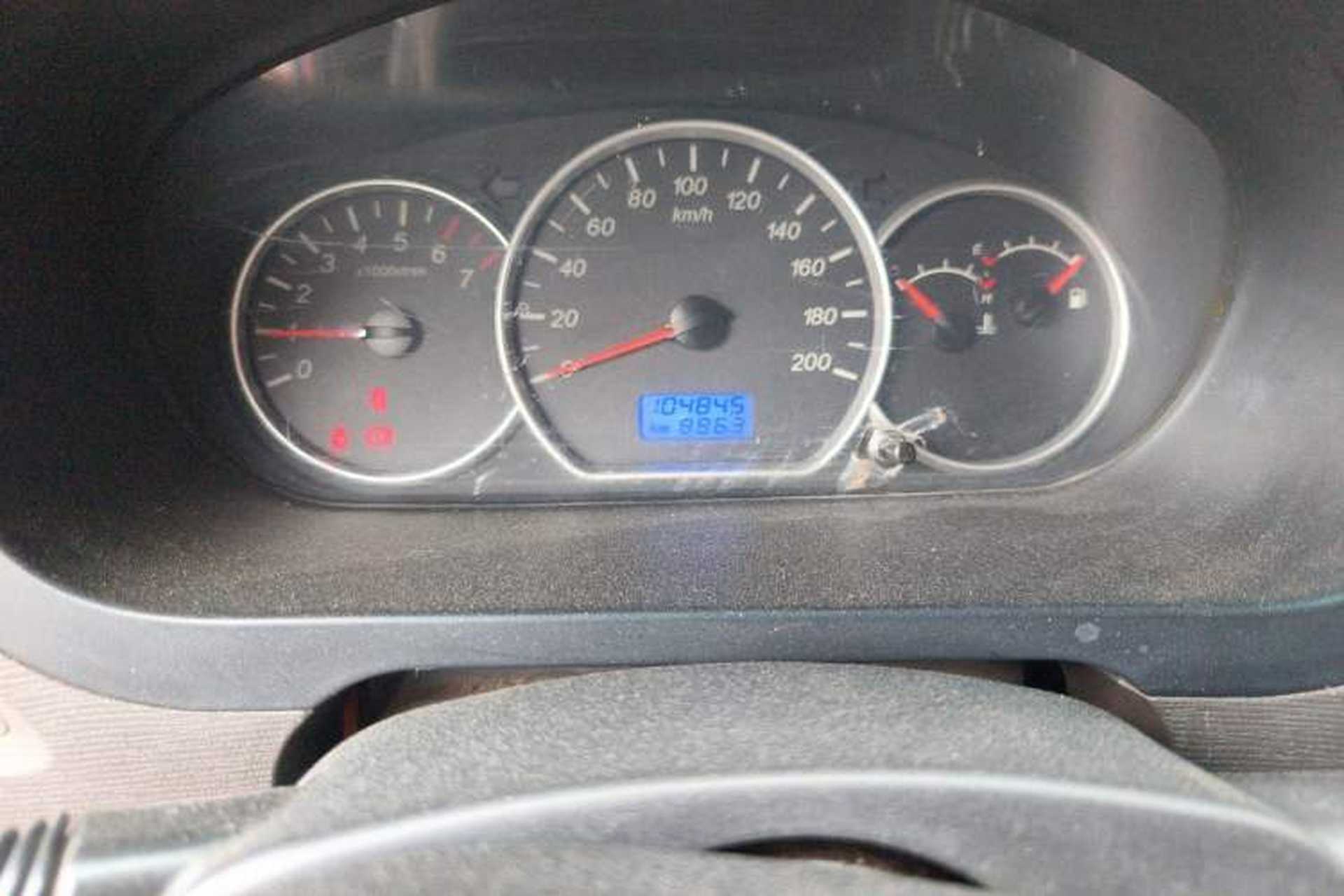 Used Wuling Hongguang 2014 1.5L S Standard Version Odometer Close Up