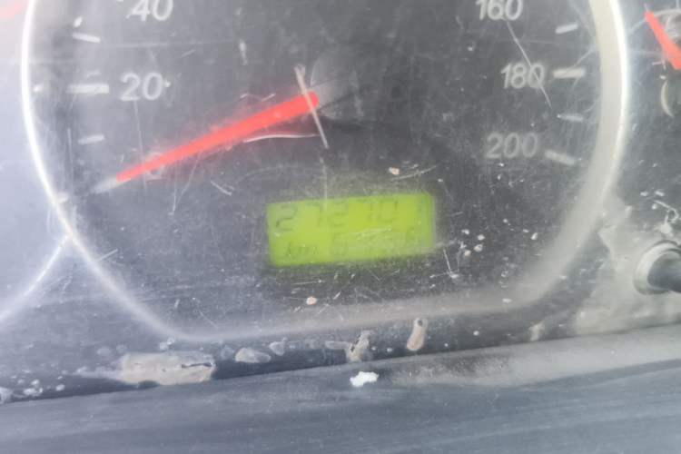 Used Wuling Hongguang 2014 1.2L Base Model China IV Odometer Close Up
