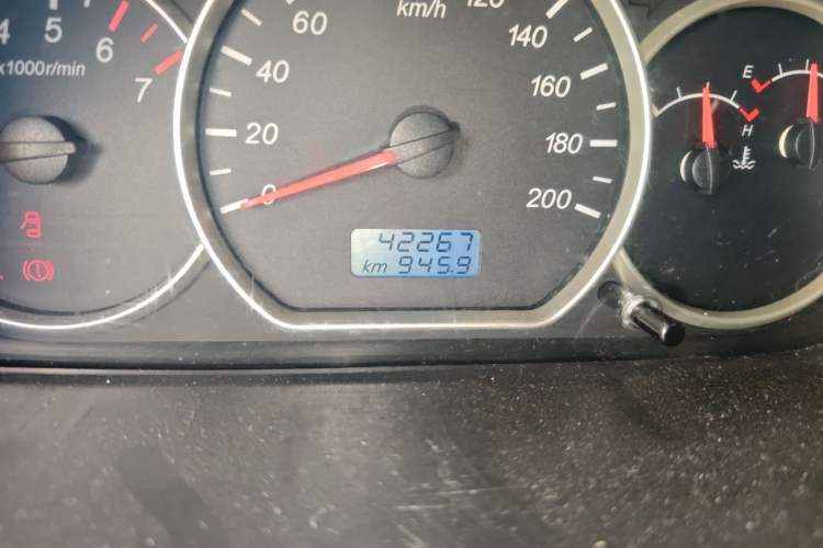 Used Wuling Hongguang 2014 1.2L S Standard Version China IV Standard Odometer Close Up