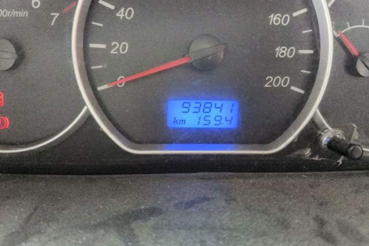 Used Wuling Hongguang 2014 1.5L S Standard Version Odometer Close Up