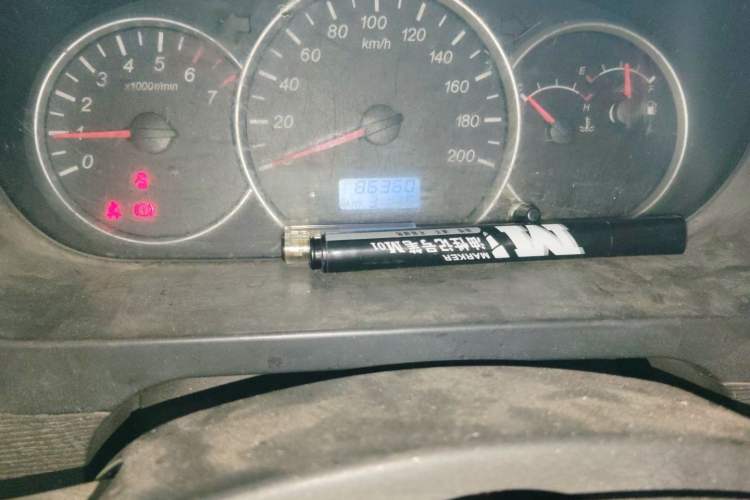 Used Wuling Hongguang 2014 1.5L S Standard Version Odometer Close Up