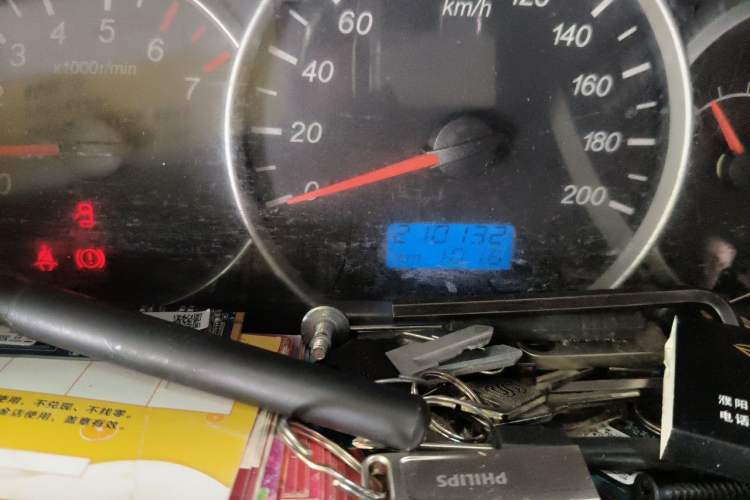 Used Wuling Hongguang 2014 1.5L S Standard Version Odometer Close Up