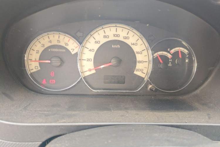Used Wuling Hongguang 2014 1.5L S Luxury Model Odometer Close Up