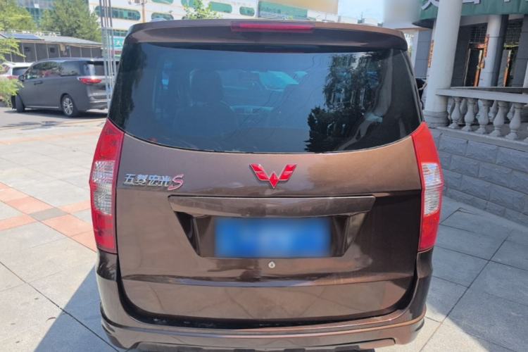 Used Wuling Hongguang 2014 1.5L S Standard Version Rear