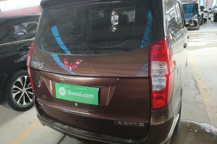 Used Wuling Hongguang 2014 1.5L S Standard Version Rear