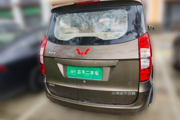 Used Wuling Hongguang 2014 1.5L S Standard Version Rear