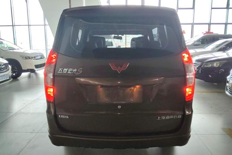 Used Wuling Hongguang 2014 1.5L S Standard Version Rear