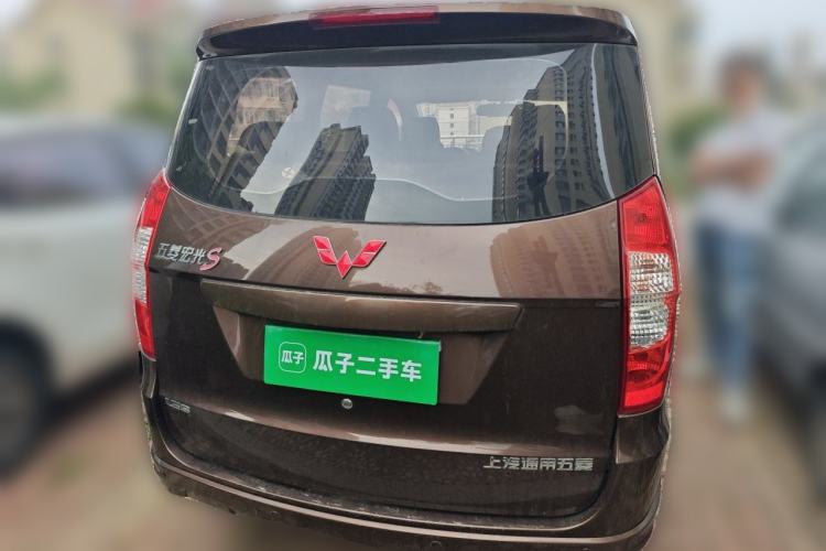 Used Wuling Hongguang 2014 1.5L S Standard Version Rear