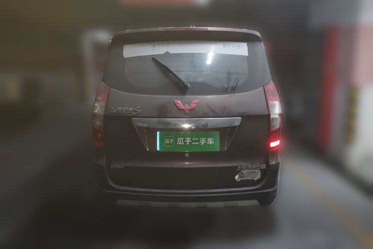 Used Wuling Hongguang 2014 1.5L S Luxury Model Rear