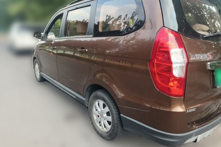 Used Wuling Hongguang 2014 1.5L S Comfort Model Rear Left 45 Deg
