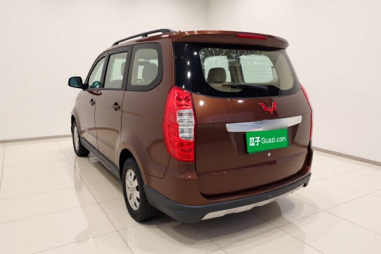 Used Wuling Hongguang 2014 1.5L S Comfort Model Rear Left 45 Deg
