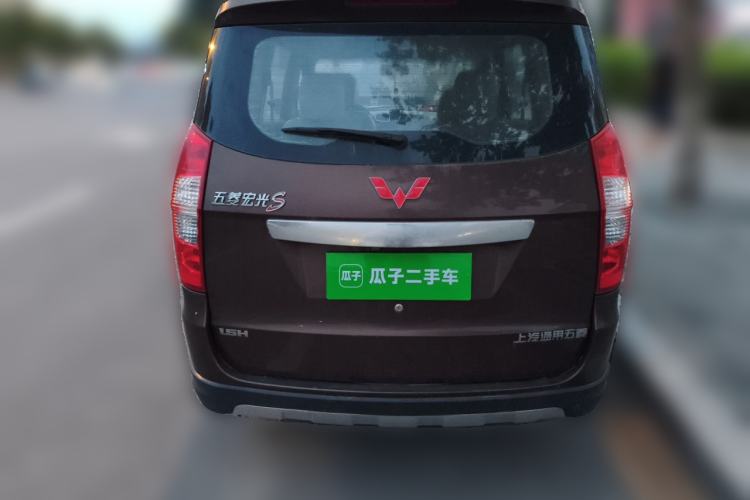 Used Wuling Hongguang 2014 1.5L S Luxury Model Rear