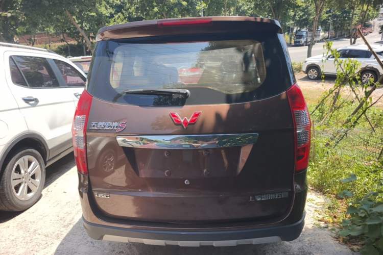 Used Wuling Hongguang 2014 1.5L S Comfort Model Rear