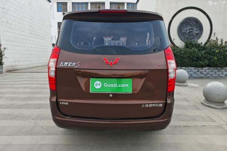 Used Wuling Hongguang 2014 1.5L S Standard Version Rear