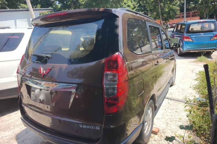 Used Wuling Hongguang 2014 1.5L S Comfort Model Rear Right 45 Deg