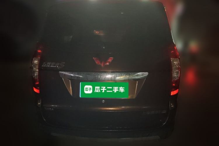 Used Wuling Hongguang 2014 1.5L S Luxury Model Rear