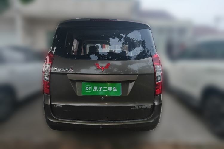 Used Wuling Hongguang 2014 1.5L S Standard Version Rear