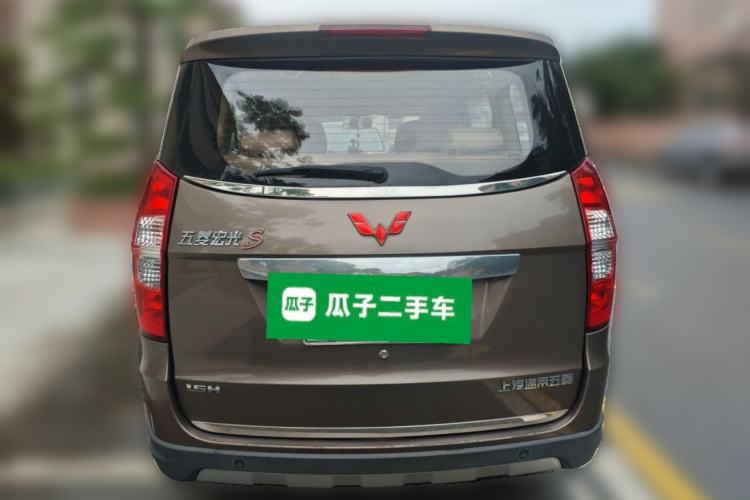 Used Wuling Hongguang 2014 1.5L S Luxury Model Rear