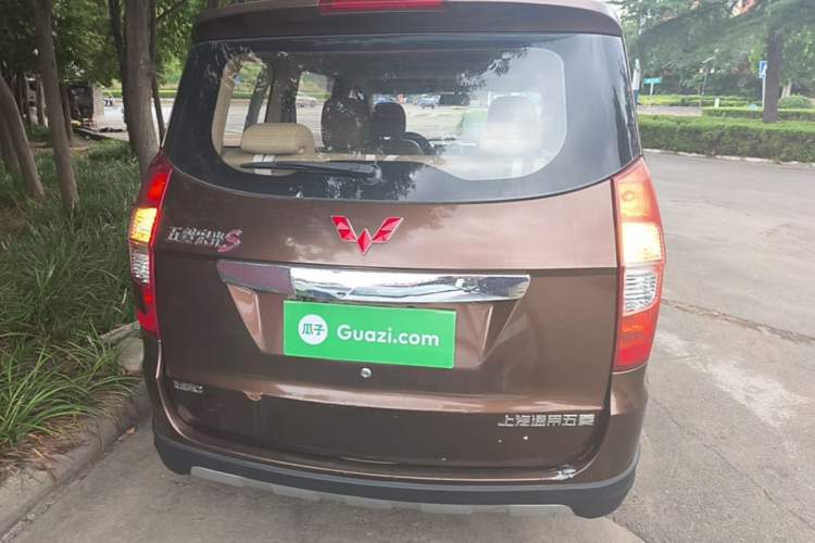 Used Wuling Hongguang 2014 1.5L S Comfort Model Rear