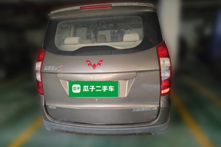 Used Wuling Hongguang 2014 1.5L S Standard Version Rear
