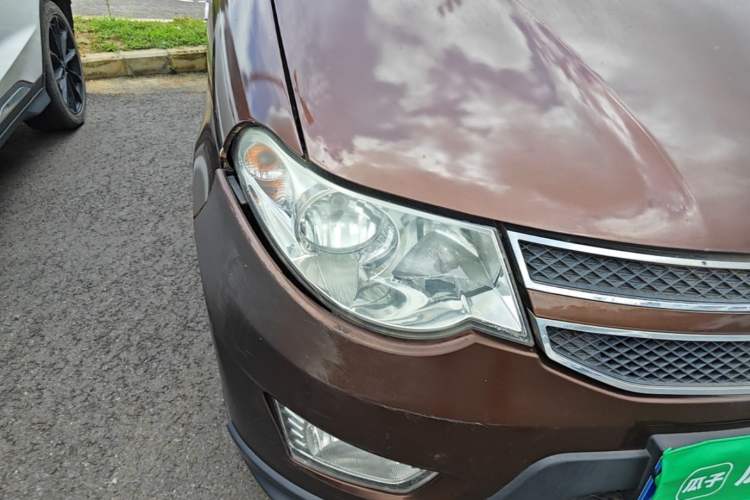 Used Wuling Hongguang 2014 1.2L S Comfort Model China IV Right Front Headlight