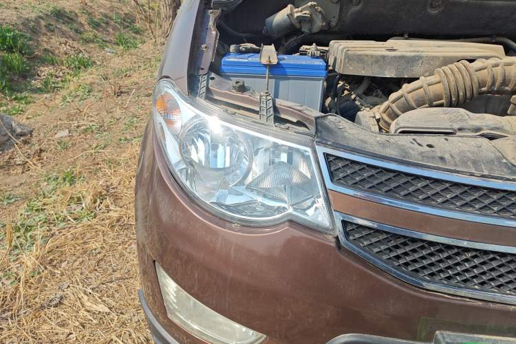 Used Wuling Hongguang 2014 1.5L S Luxury Model Right Front Headlight