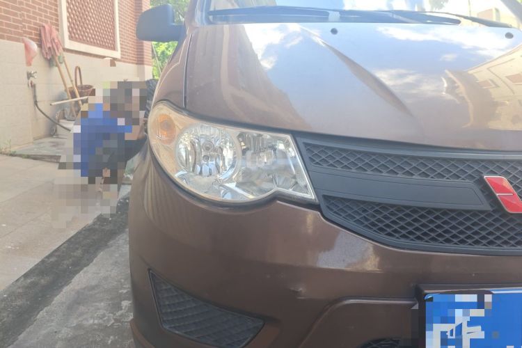 Used Wuling Hongguang 2014 1.5L S Comfort Model Right Front Headlight