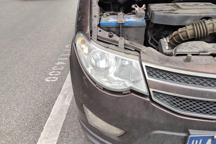 Used Wuling Hongguang 2014 1.5L S Luxury Model Right Front Headlight
