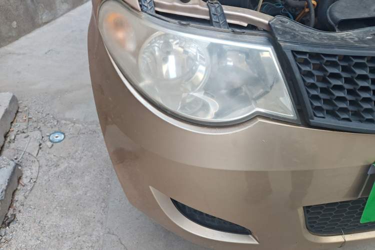 Used Wuling Hongguang 2014 1.2L Base Model China IV Right Front Headlight