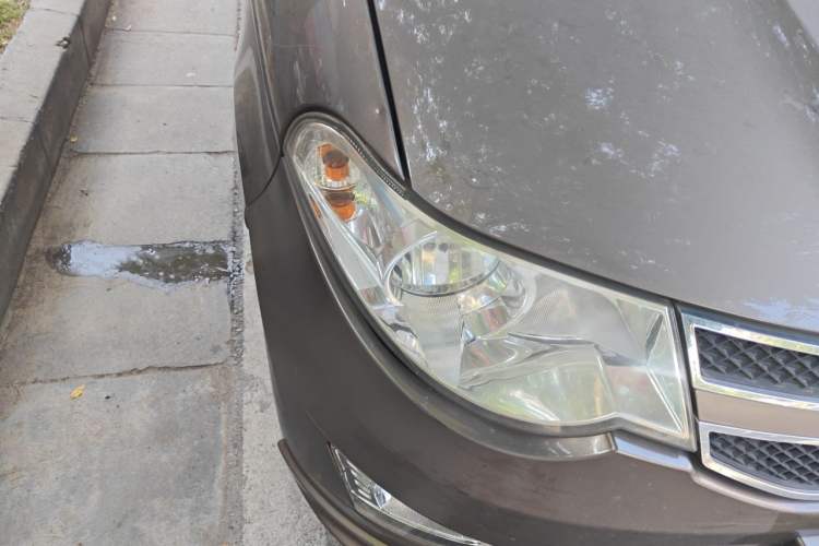 Used Wuling Hongguang 2014 1.5L S Standard Version Right Front Headlight