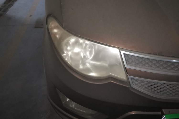 Used Wuling Hongguang 2014 1.5L S Luxury Model Right Front Headlight